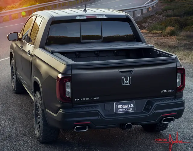 2025 Honda Ridgeline Hybrid rear view